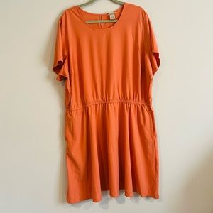 Duluth Trading Co Women’s Plus Orange Flexcellence Dress